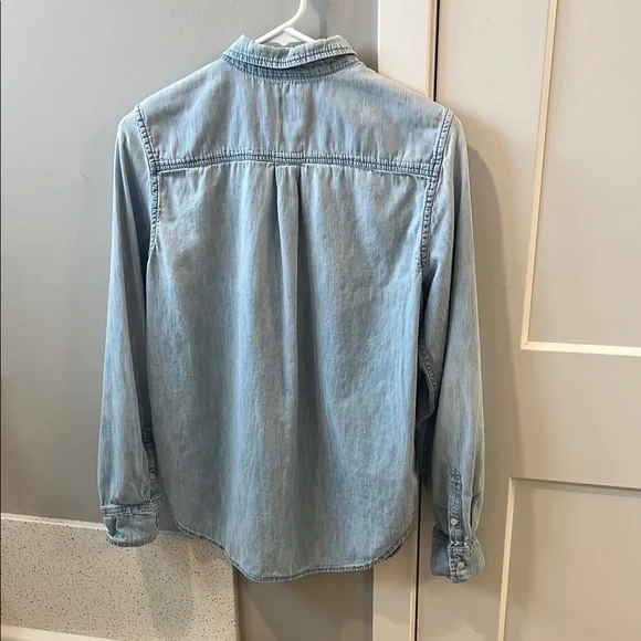 GAP chambray button down perfect shirt - Picture 5 of 5